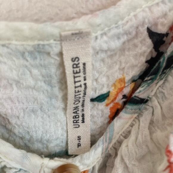 Urban Outfitters Off-White Floral Halter Top - Small - Picture 4 of 5